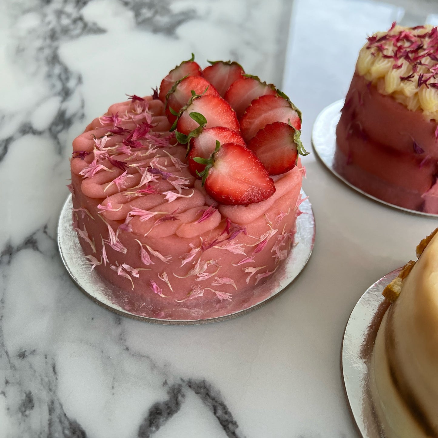 Classic Strawberry Cake (Potato Frosting)