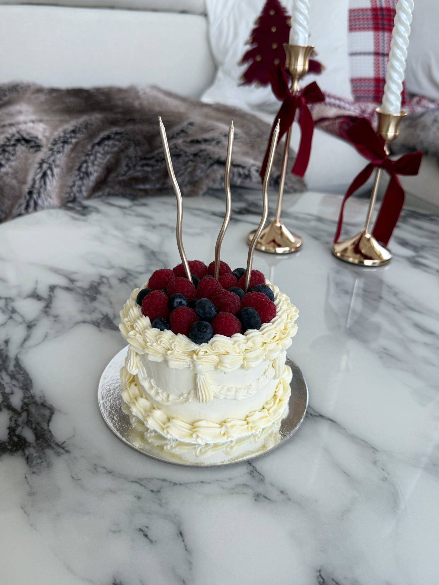 Berries Cake (No-Fat Cream Cheese Frosting)
